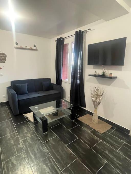 L8 - Villiers-Le-Bel Proche Roissy & Paris Apartment Bagian luar foto