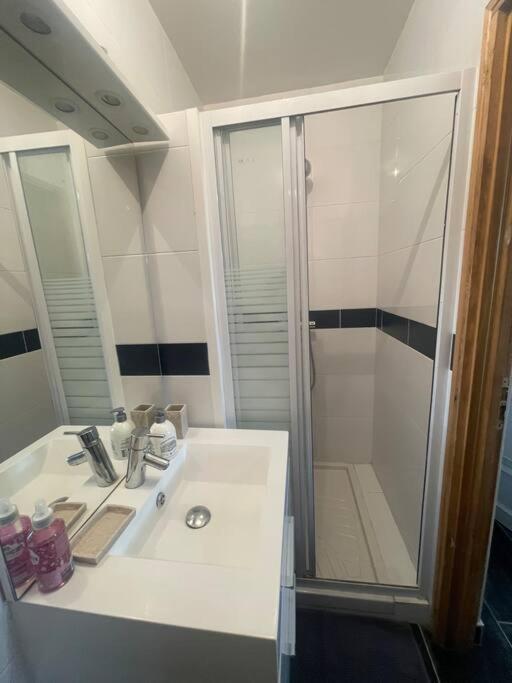 L8 - Villiers-Le-Bel Proche Roissy & Paris Apartment Bagian luar foto